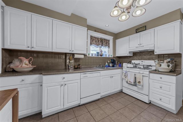 42-46 247th Street, Little Neck, NY 11363