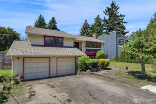 7407 25th Avenue NE, Seattle, WA 98115