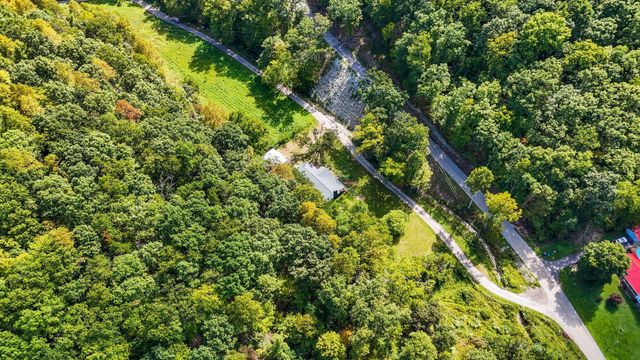 61 Peachy Williams Street, Frenchburg, KY 40322