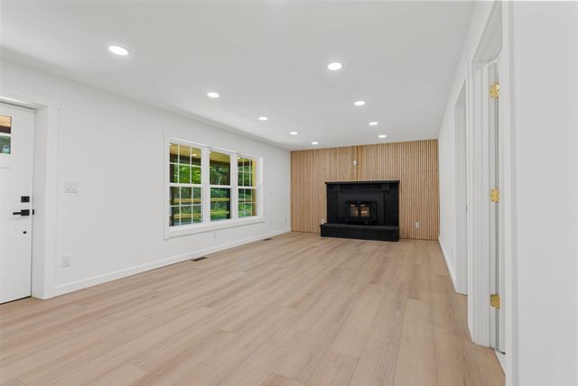 61 Peachy Williams Street, Frenchburg, KY 40322