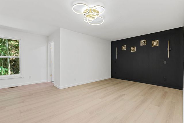 61 Peachy Williams Street, Frenchburg, KY 40322