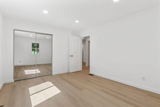 61 Peachy Williams Street, Frenchburg, KY 40322