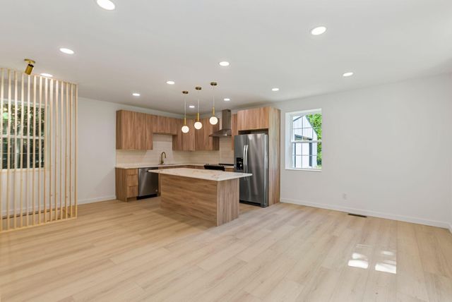 61 Peachy Williams Street, Frenchburg, KY 40322