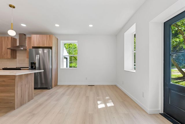 61 Peachy Williams Street, Frenchburg, KY 40322