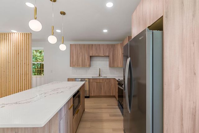 61 Peachy Williams Street, Frenchburg, KY 40322