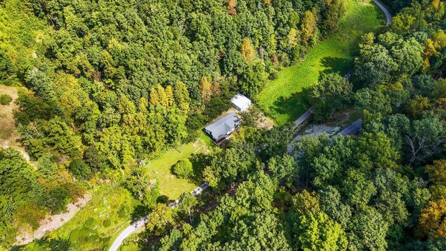 61 Peachy Williams Street, Frenchburg, KY 40322