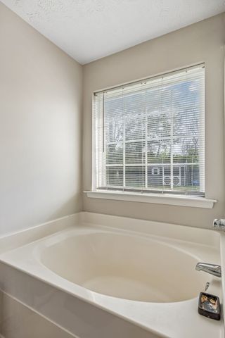 5048 Singing Hills Dr, Antioch, TN 37013