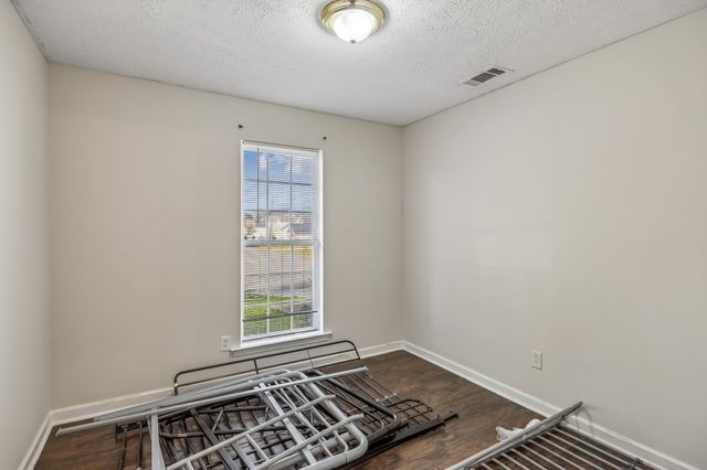 5048 Singing Hills Dr, Antioch, TN 37013