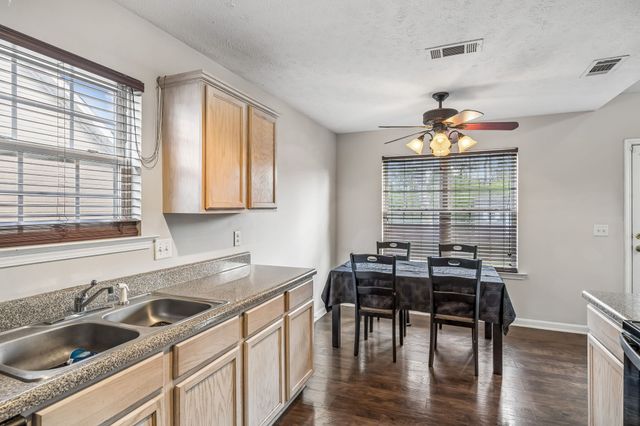 5048 Singing Hills Dr, Antioch, TN 37013