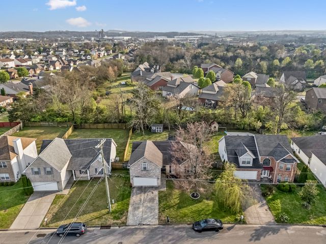 5048 Singing Hills Dr, Antioch, TN 37013