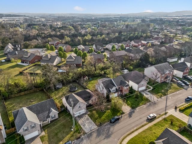 5048 Singing Hills Dr, Antioch, TN 37013