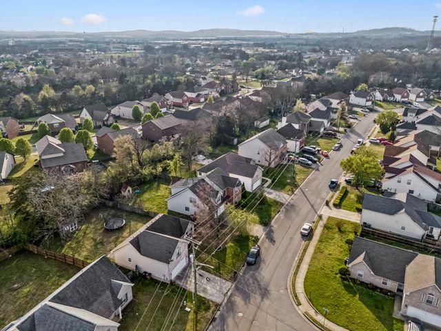 5048 Singing Hills Dr, Antioch, TN 37013