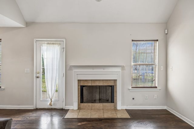 5048 Singing Hills Dr, Antioch, TN 37013