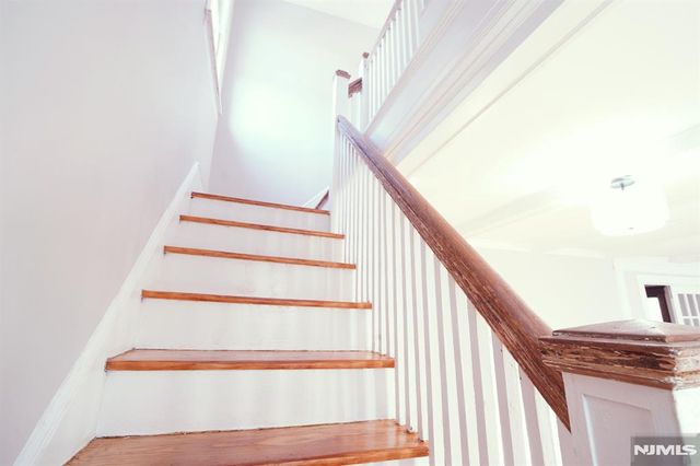 754 Wyckoff Avenue, Wyckoff, NJ 07481