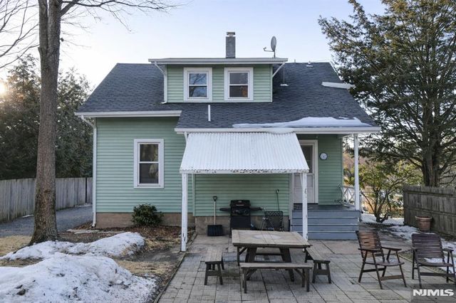 754 Wyckoff Avenue, Wyckoff, NJ 07481