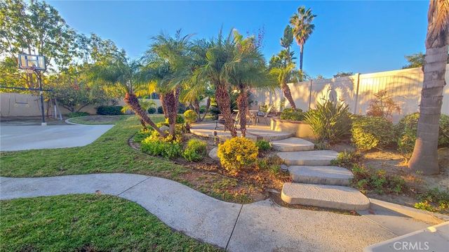 41 Via Tronido, Rancho Santa Margarita, CA 92688