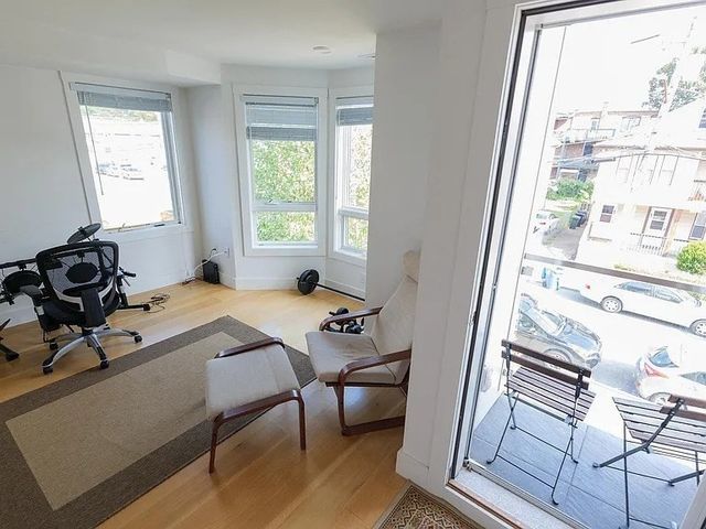 66-68 Hooker St 66, Boston, MA 02134