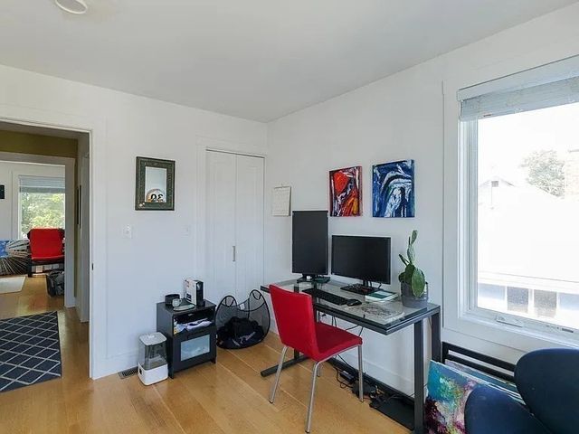 66-68 Hooker St 66, Boston, MA 02134