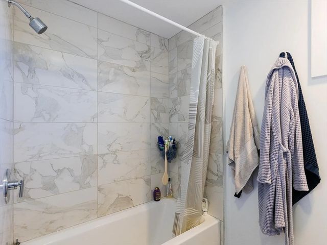 66-68 Hooker St 66, Boston, MA 02134