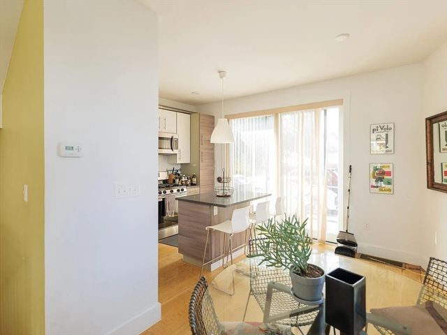 66-68 Hooker St 66, Boston, MA 02134