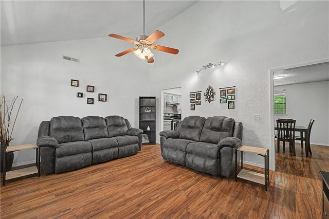 43 Judy Drive, Bella Vista, AR 72715