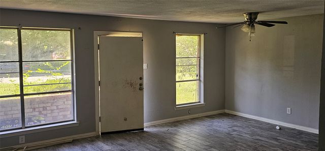 608 Arbor Lane, Lancaster, TX 75134