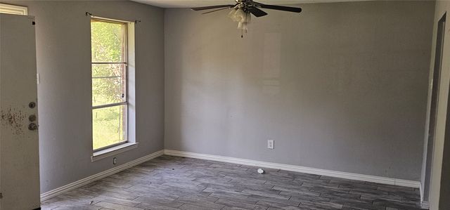 608 Arbor Lane, Lancaster, TX 75134
