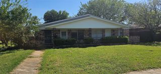 608 Arbor Lane, Lancaster, TX 75134