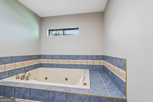 95 Irish Hill Court, Concord, GA 30206