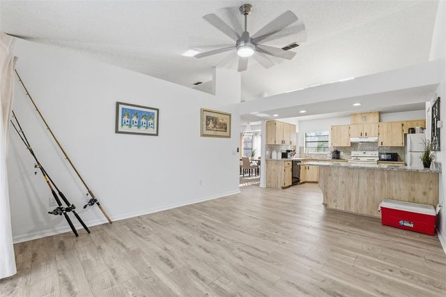 7822 HOLIDAY DRIVE, Spring Hill, FL 34606