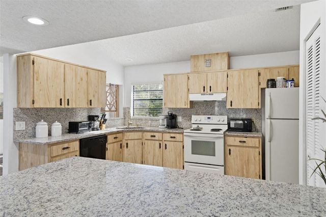 7822 HOLIDAY DRIVE, Spring Hill, FL 34606