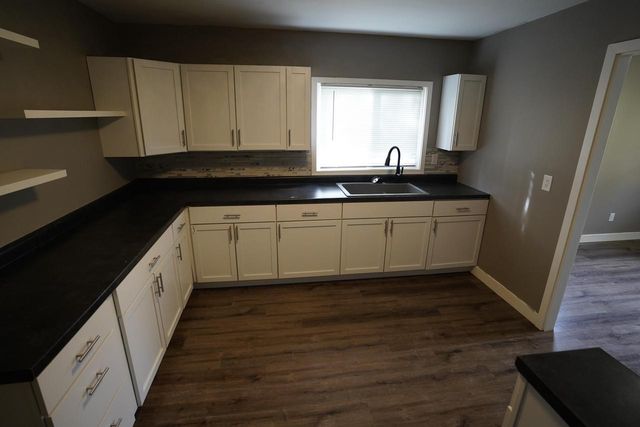 6570 N 54th STREET, Milwaukee, WI 53223