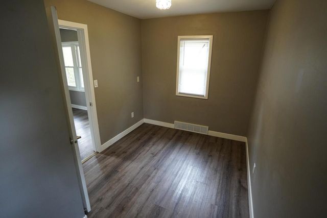 6570 N 54th STREET, Milwaukee, WI 53223