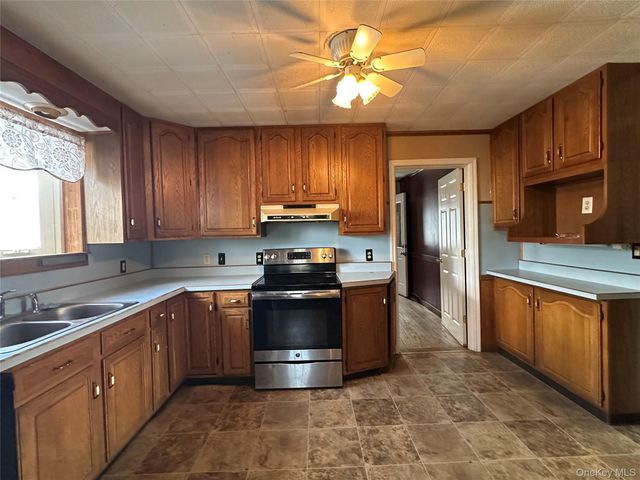 172 Main Street, Gardiner, NY 12525