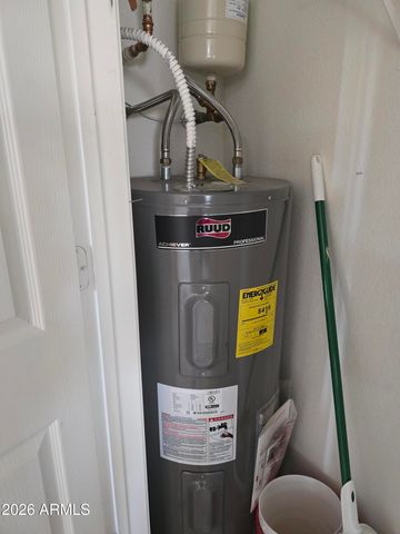 14950 W MOUNTAIN VIEW Boulevard 4211, Surprise, AZ 85374