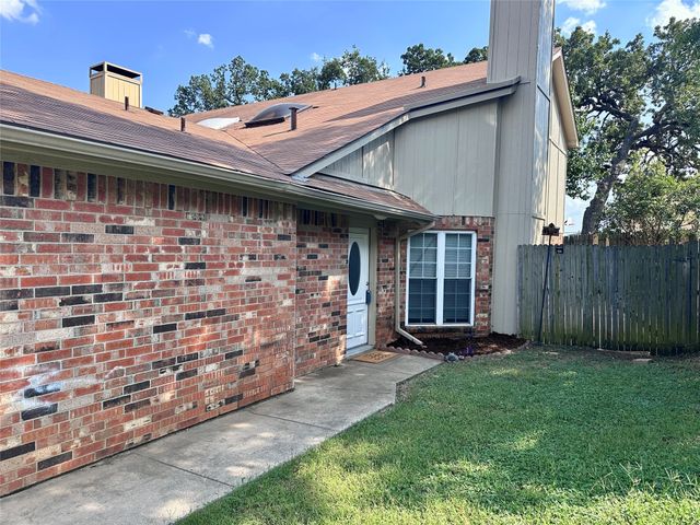 116 Main Place, Euless, TX 76040