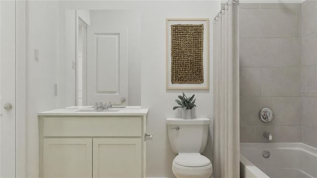 917 TUNDRA LOOP, Groveland, FL 34736