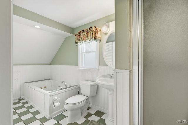 113 Warwick Road, Dewitt, NY 13214