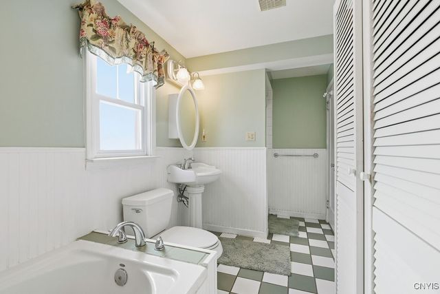 113 Warwick Road, Dewitt, NY 13214