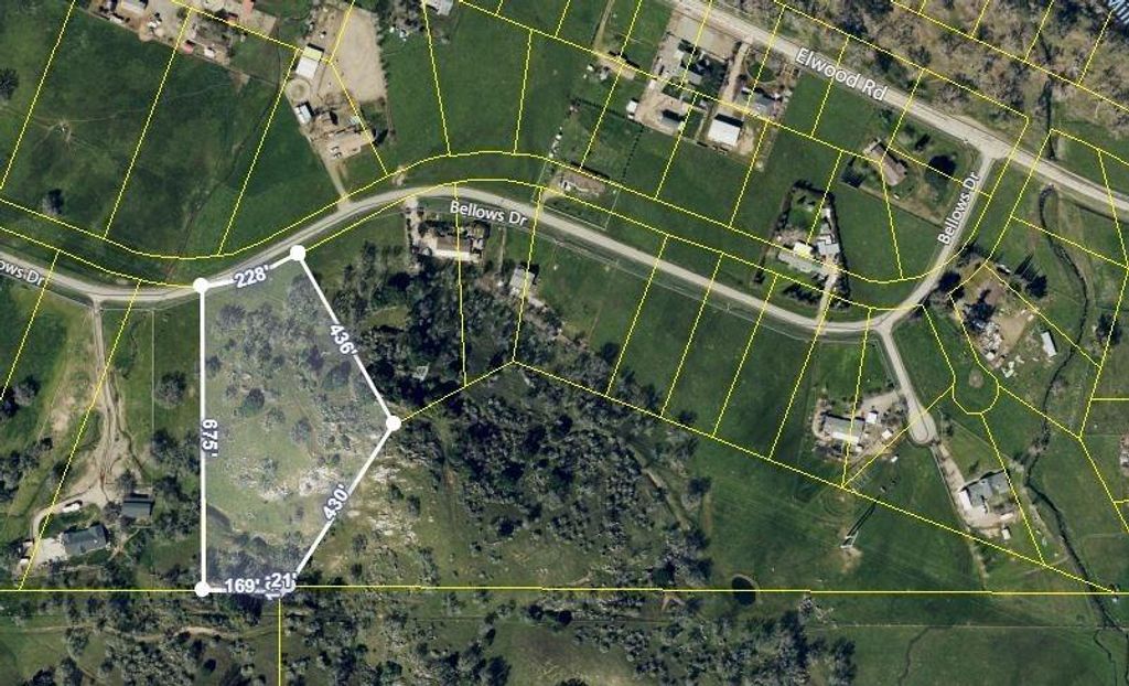 Image 10 of property listing at 0 Bellows Dr., Sanger, CA 93657