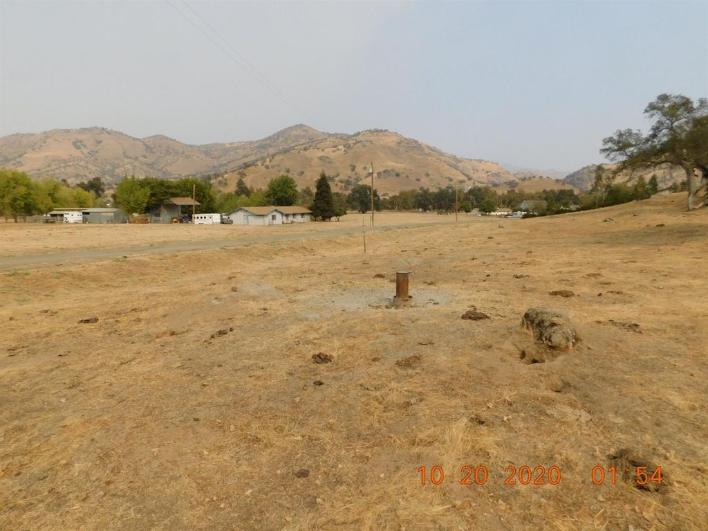 Image 3 of property listing at 0 Bellows Dr., Sanger, CA 93657