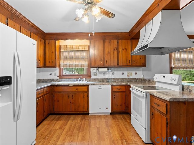 3324 Ludgate Rd, Chester, VA 23831