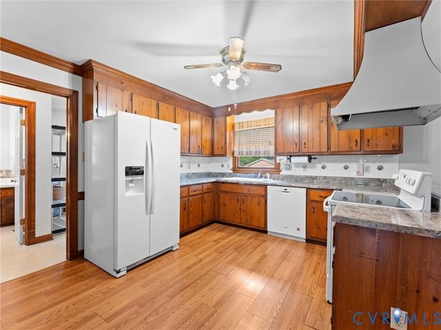 3324 Ludgate Rd, Chester, VA 23831