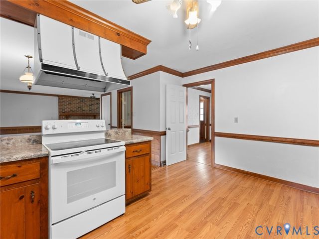 3324 Ludgate Rd, Chester, VA 23831
