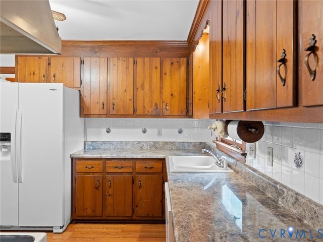 3324 Ludgate Rd, Chester, VA 23831