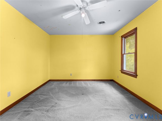 3324 Ludgate Rd, Chester, VA 23831