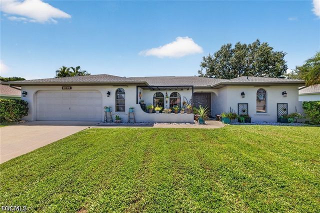 916 SE 21st LN, Cape Coral, FL 33990