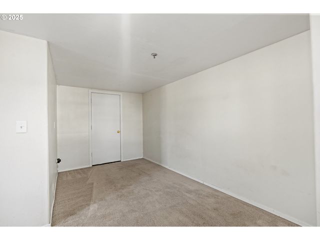 16020 Sw AUDUBON St 105, Beaverton, OR 97003