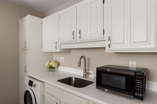 8210 Bent Tree RD 231, Austin, TX 78759