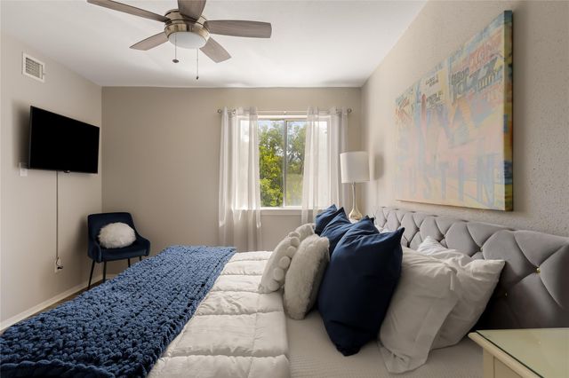8210 Bent Tree RD 231, Austin, TX 78759